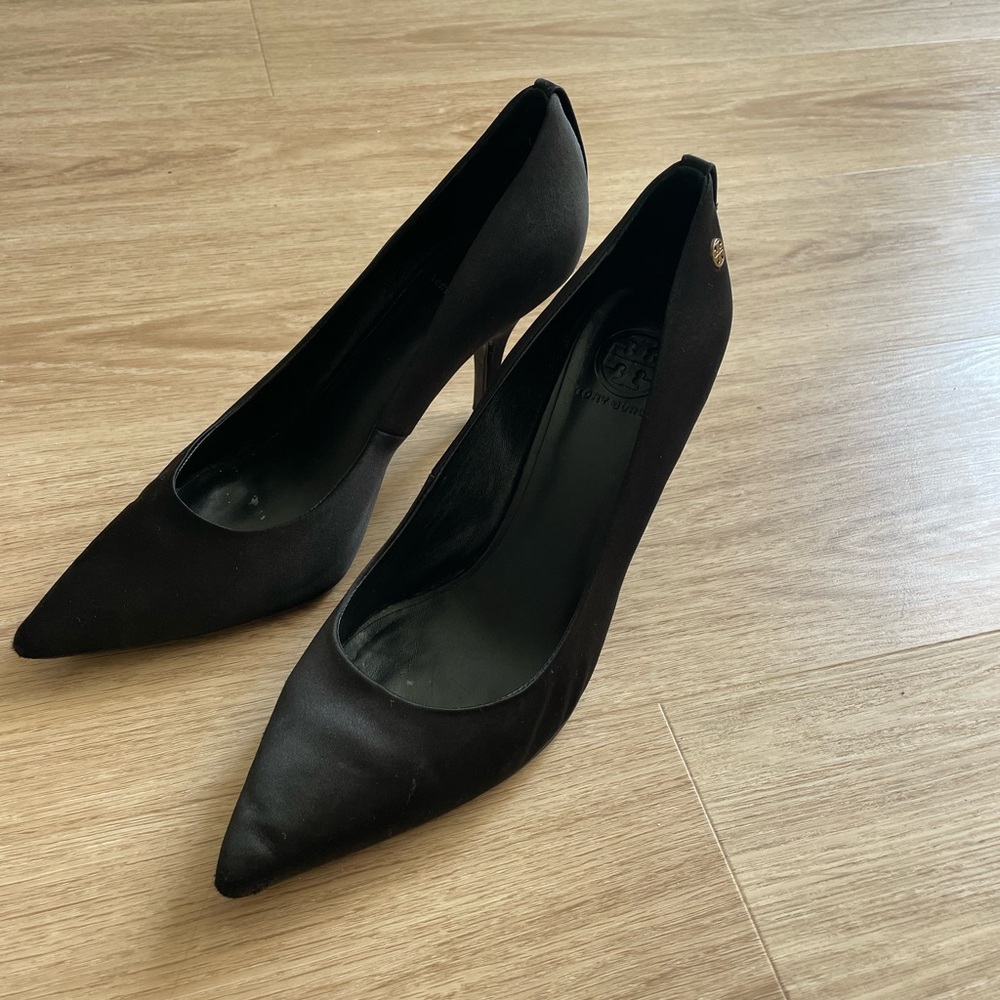 Tory Burch Satin Heels size 11 gently used
